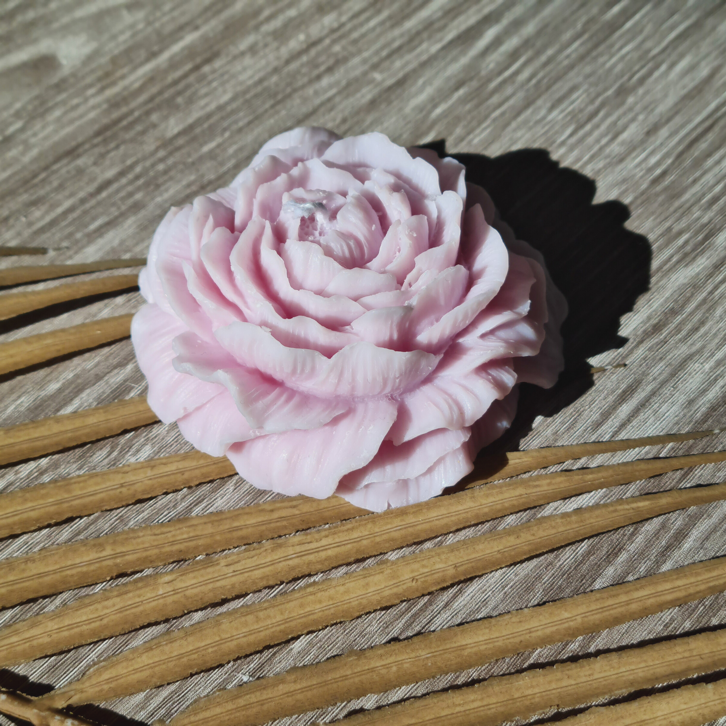 Peony candle