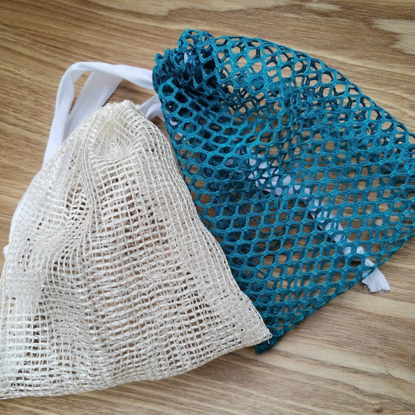 Washing bag for durable cotton pads