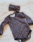 Leopardi body, harmaa