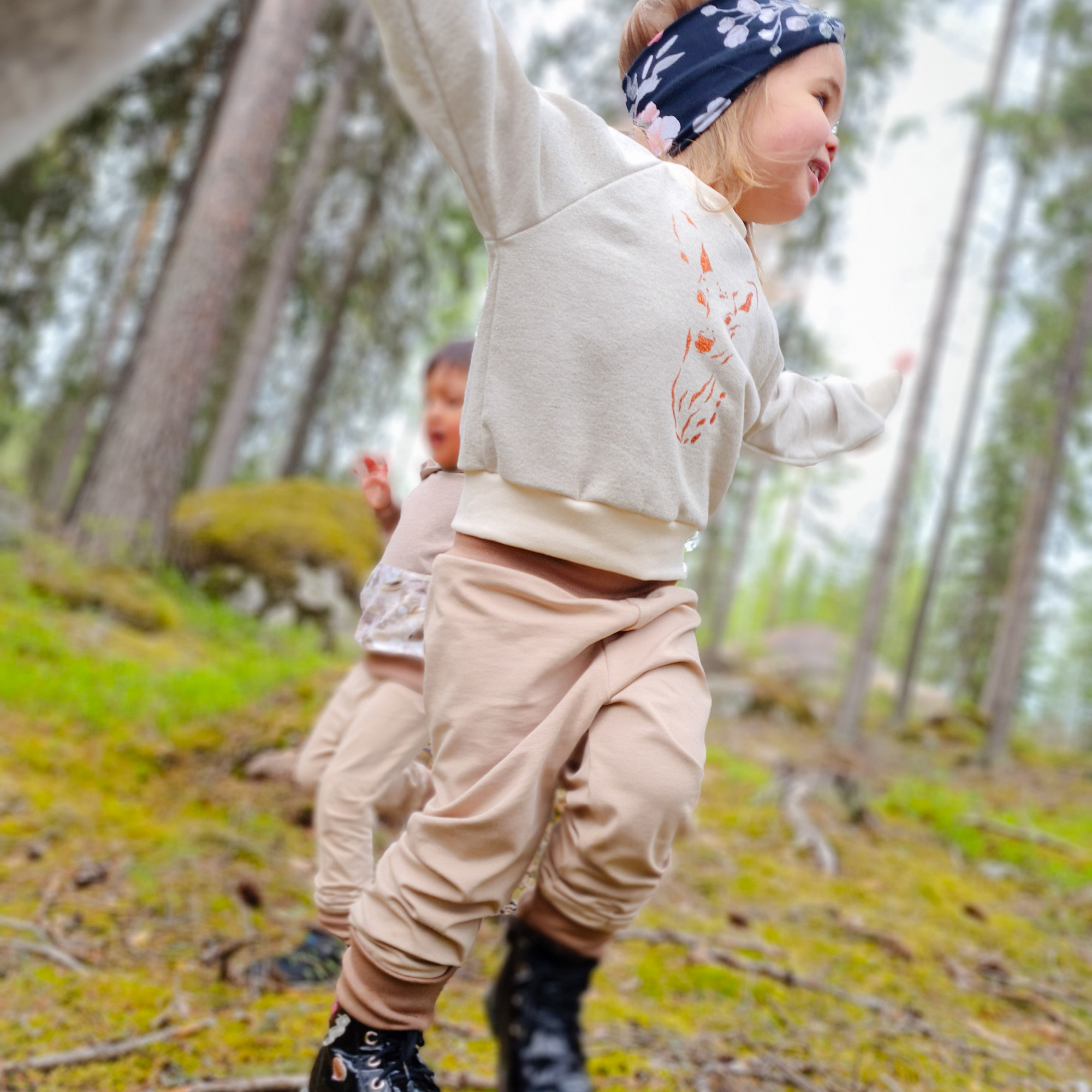 Kimalle collegepaita