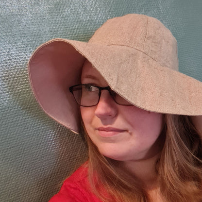Linen hat