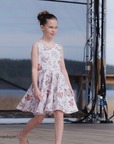 Lasten hihaton mekko