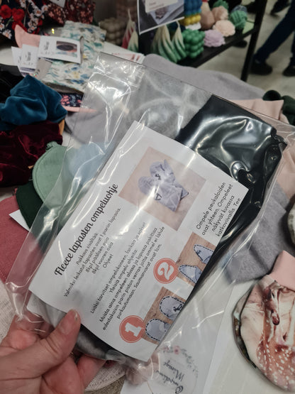DIY Fleece Gloves, Adults