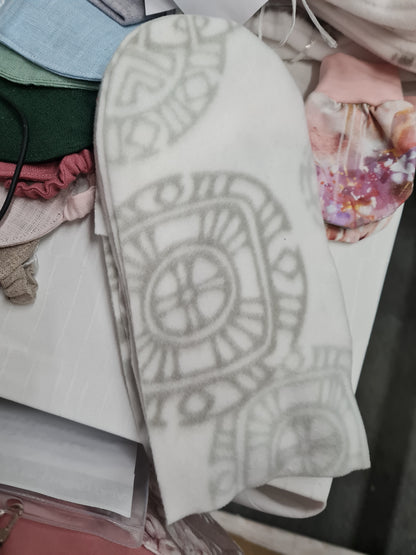 DIY Fleece Gloves, Adults